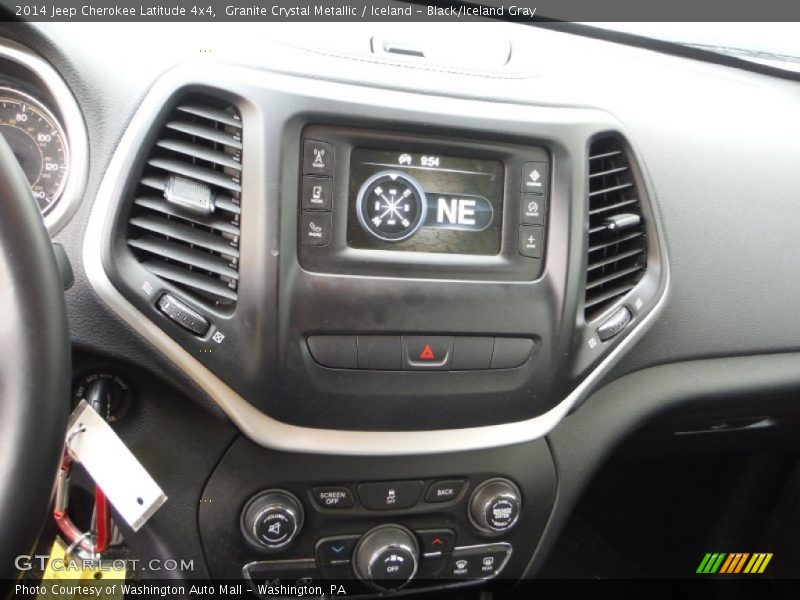 Granite Crystal Metallic / Iceland - Black/Iceland Gray 2014 Jeep Cherokee Latitude 4x4