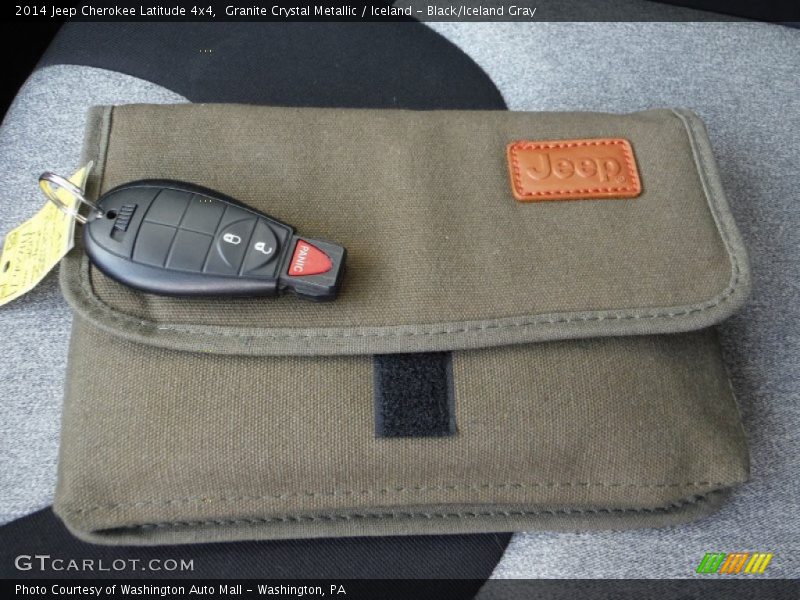 Granite Crystal Metallic / Iceland - Black/Iceland Gray 2014 Jeep Cherokee Latitude 4x4