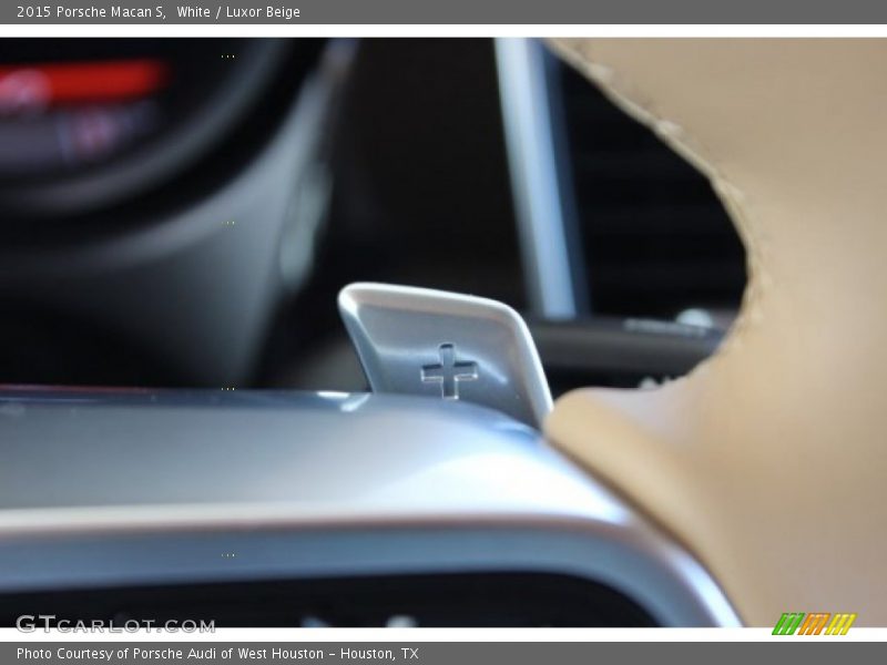  2015 Macan S 7 Speed Porsche Doppelkupplung (PDK) Automatic Shifter