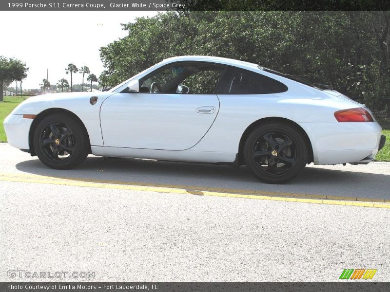 Glacier White / Space Grey 1999 Porsche 911 Carrera Coupe