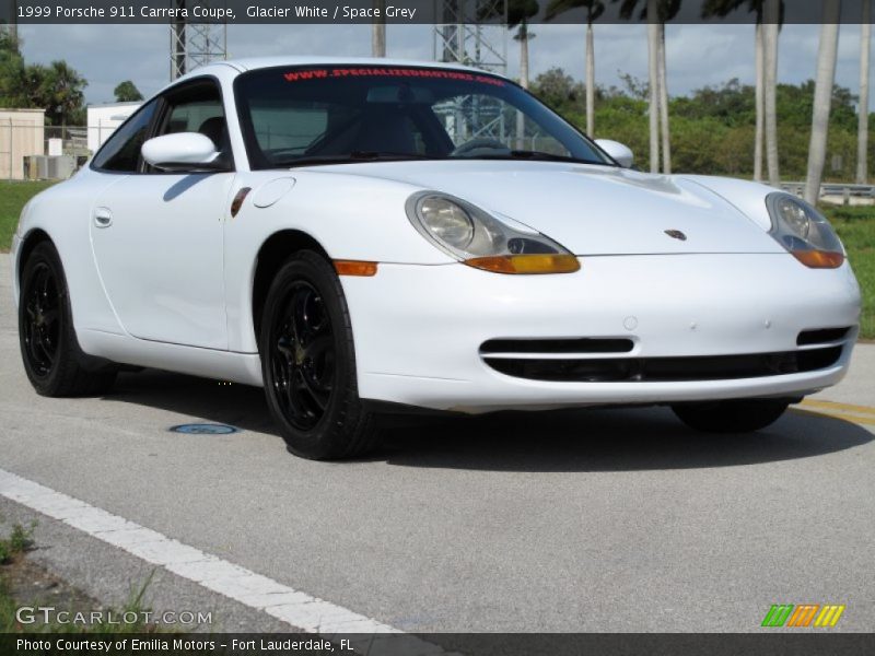 Glacier White / Space Grey 1999 Porsche 911 Carrera Coupe