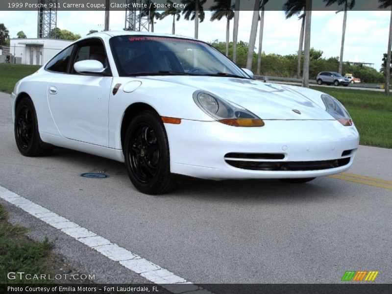 Front 3/4 View of 1999 911 Carrera Coupe