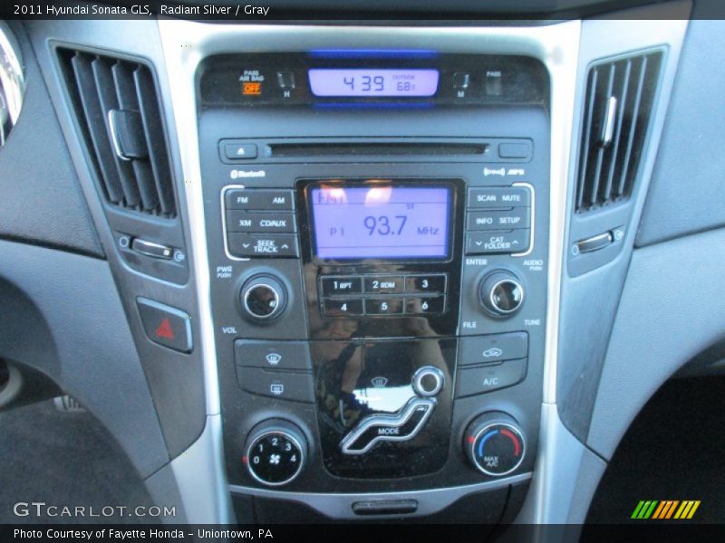 Radiant Silver / Gray 2011 Hyundai Sonata GLS