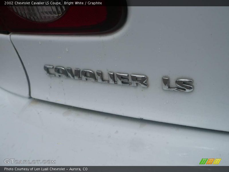 Bright White / Graphite 2002 Chevrolet Cavalier LS Coupe