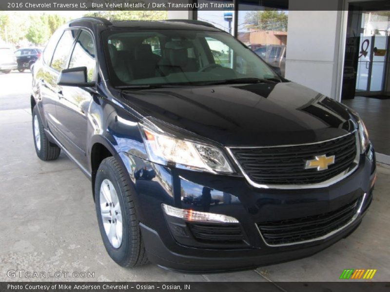 Blue Velvet Metallic / Dark Titanium/Light Titanium 2016 Chevrolet Traverse LS