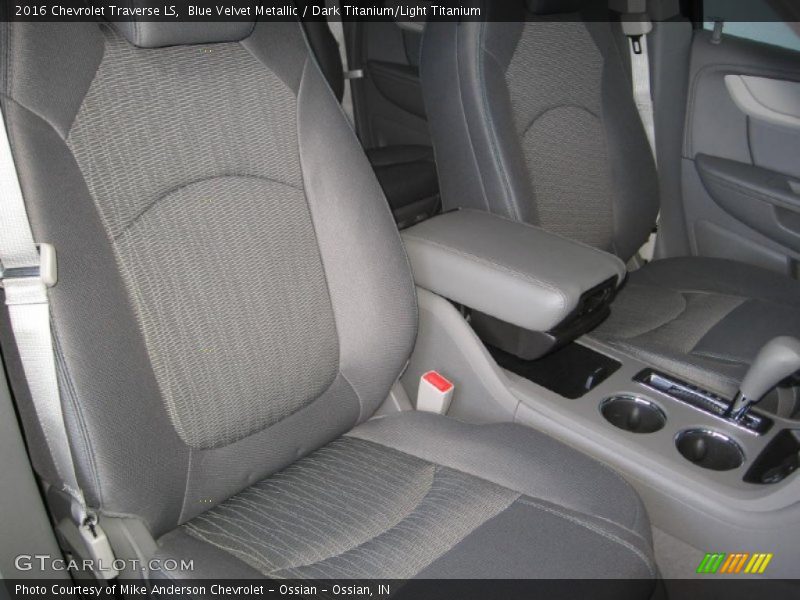 Blue Velvet Metallic / Dark Titanium/Light Titanium 2016 Chevrolet Traverse LS