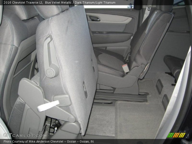 Blue Velvet Metallic / Dark Titanium/Light Titanium 2016 Chevrolet Traverse LS