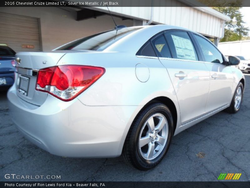 Silver Ice Metallic / Jet Black 2016 Chevrolet Cruze Limited LT