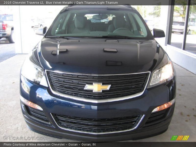 Blue Velvet Metallic / Dark Titanium/Light Titanium 2016 Chevrolet Traverse LS