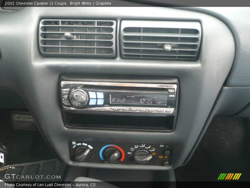 Bright White / Graphite 2002 Chevrolet Cavalier LS Coupe