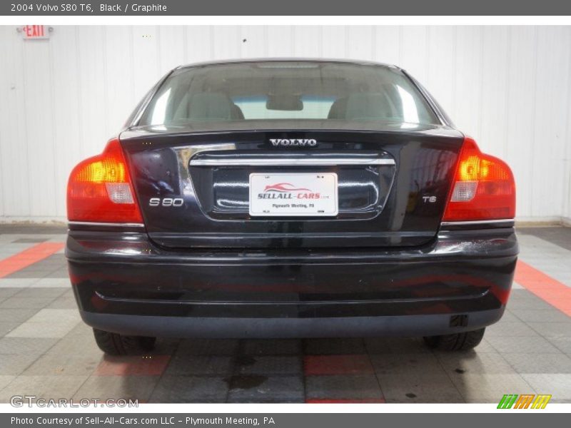 Black / Graphite 2004 Volvo S80 T6