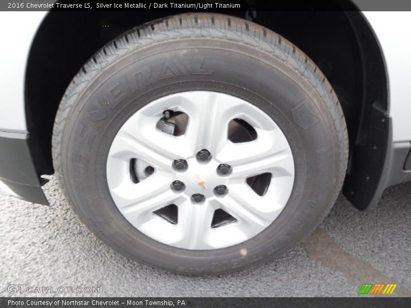 Silver Ice Metallic / Dark Titanium/Light Titanium 2016 Chevrolet Traverse LS