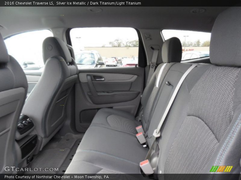 Silver Ice Metallic / Dark Titanium/Light Titanium 2016 Chevrolet Traverse LS