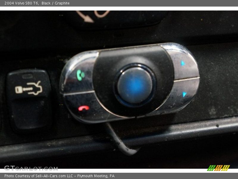 Black / Graphite 2004 Volvo S80 T6