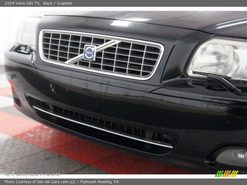 Black / Graphite 2004 Volvo S80 T6