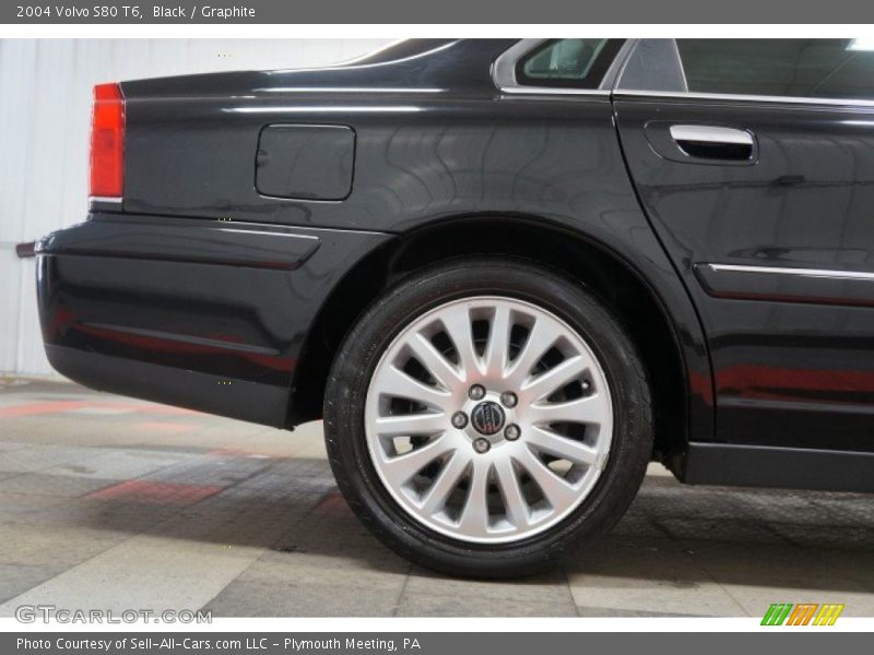 Black / Graphite 2004 Volvo S80 T6