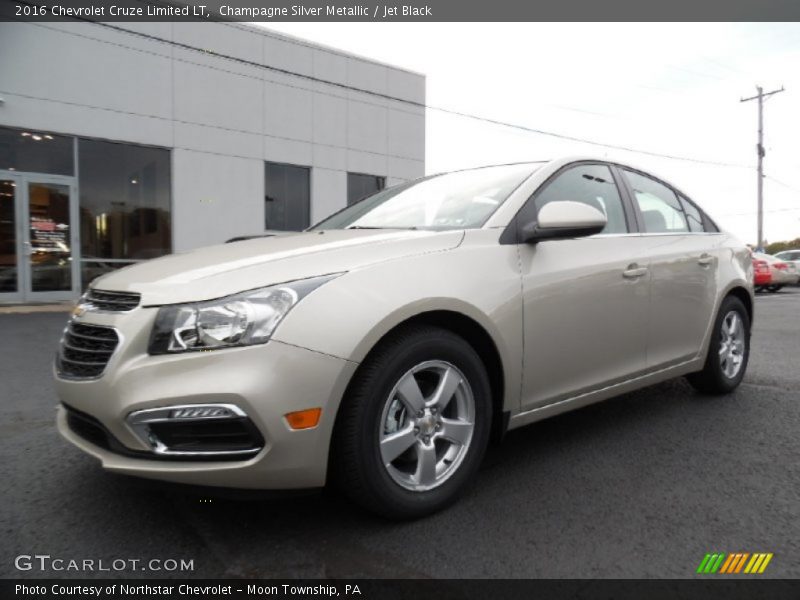 Champagne Silver Metallic / Jet Black 2016 Chevrolet Cruze Limited LT