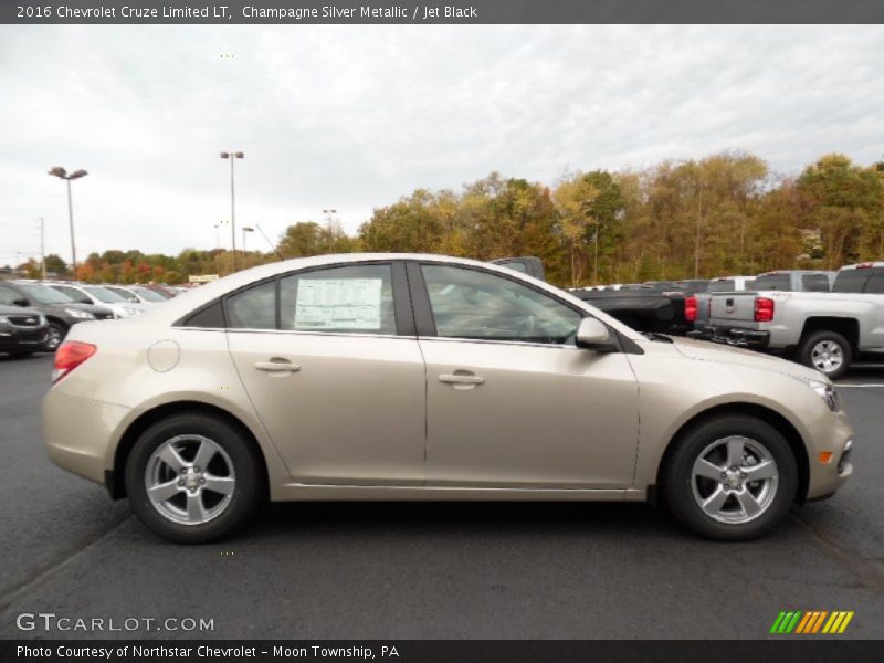 Champagne Silver Metallic / Jet Black 2016 Chevrolet Cruze Limited LT