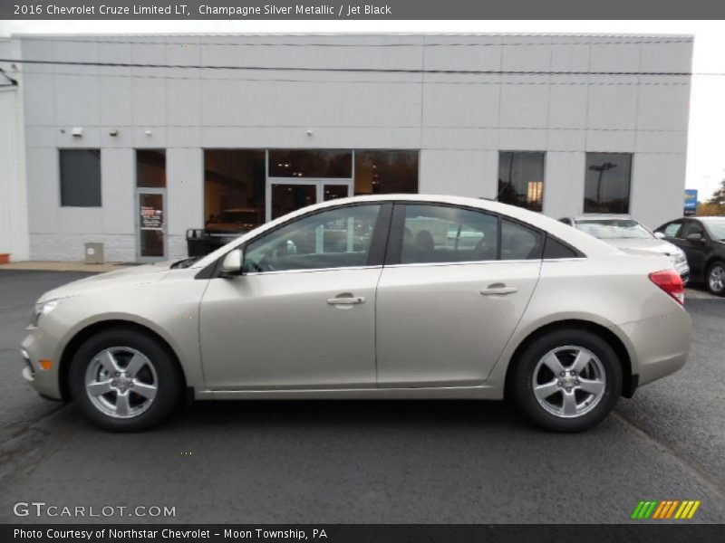 Champagne Silver Metallic / Jet Black 2016 Chevrolet Cruze Limited LT