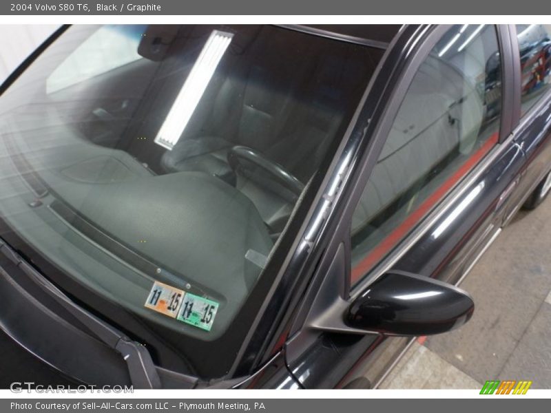 Black / Graphite 2004 Volvo S80 T6