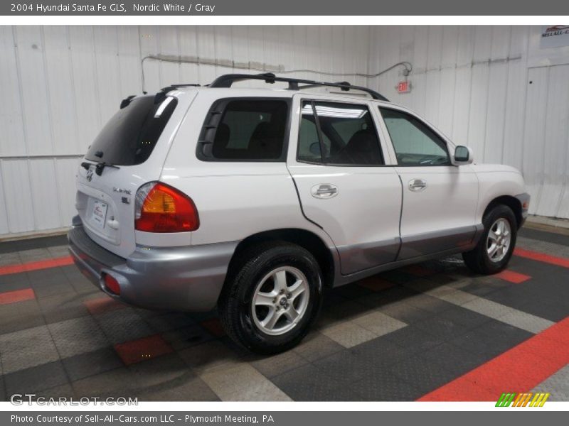 Nordic White / Gray 2004 Hyundai Santa Fe GLS