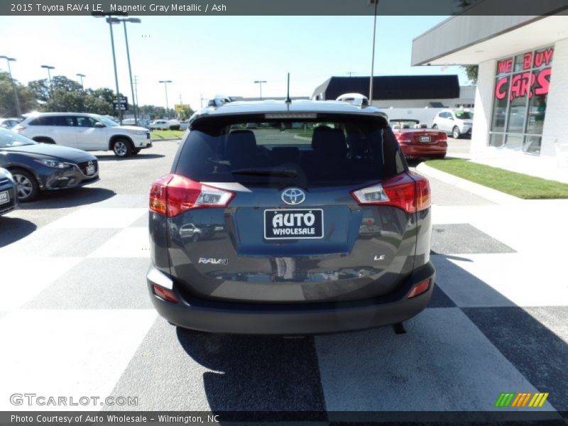 Magnetic Gray Metallic / Ash 2015 Toyota RAV4 LE