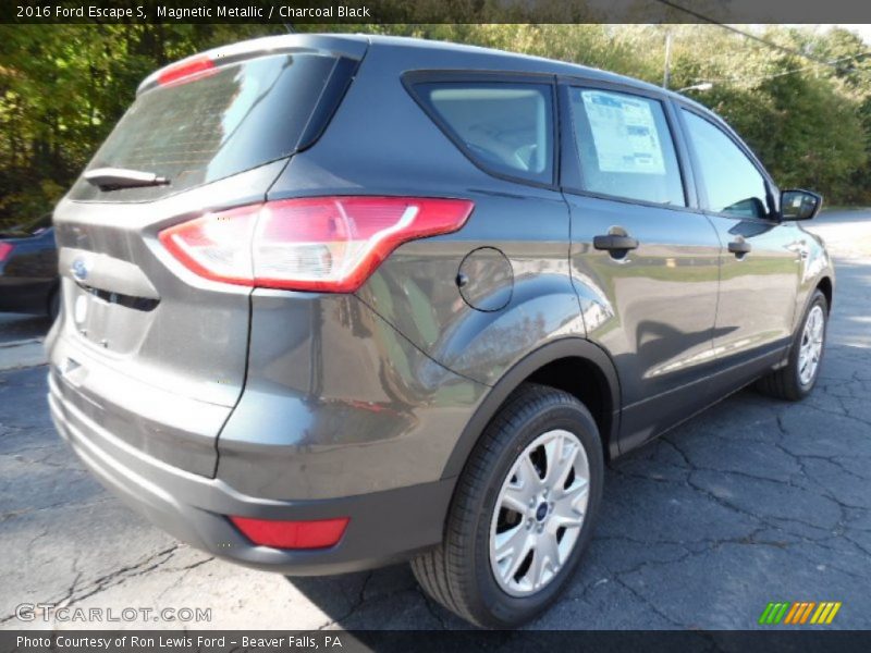 Magnetic Metallic / Charcoal Black 2016 Ford Escape S