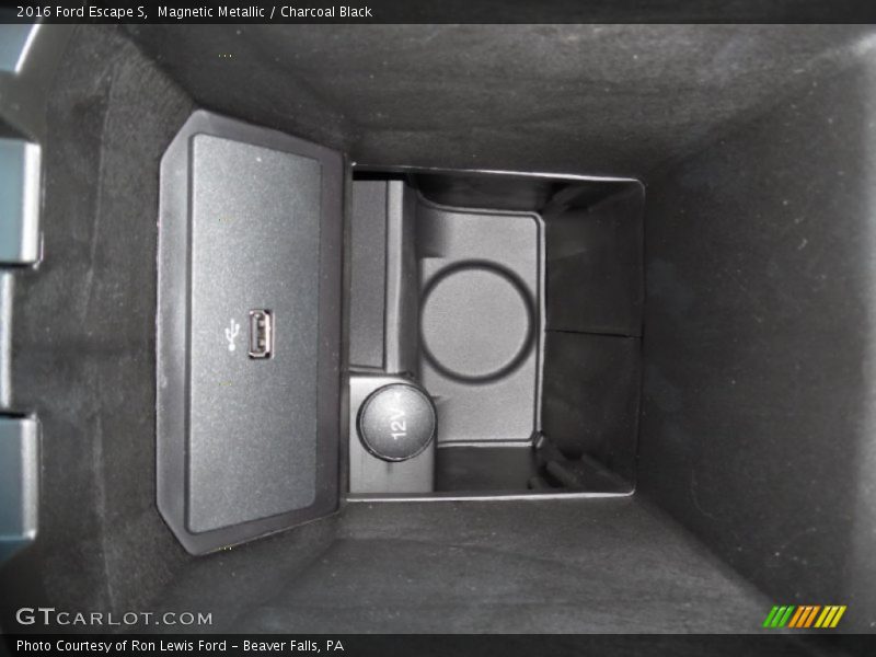 Magnetic Metallic / Charcoal Black 2016 Ford Escape S