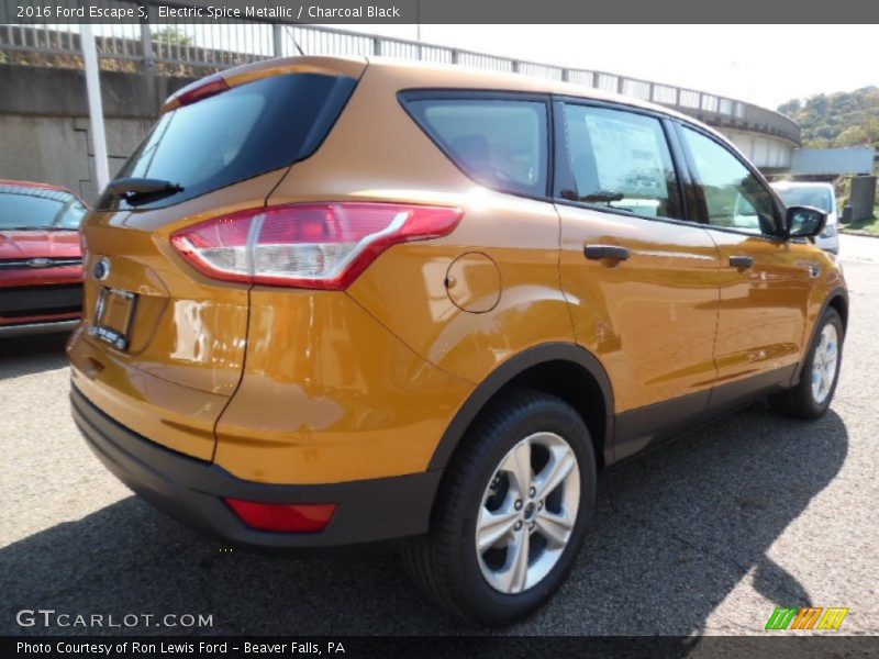 Electric Spice Metallic / Charcoal Black 2016 Ford Escape S