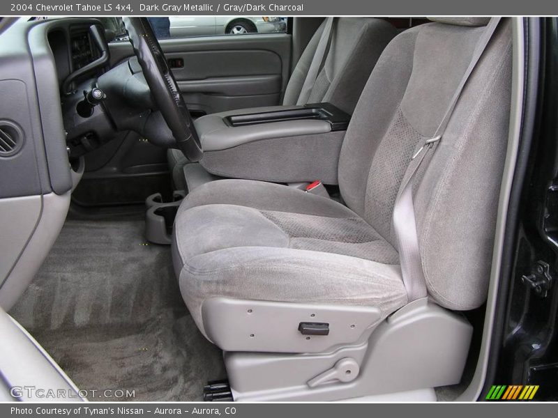 Dark Gray Metallic / Gray/Dark Charcoal 2004 Chevrolet Tahoe LS 4x4