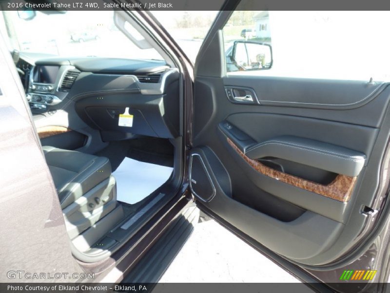 Sable Metallic / Jet Black 2016 Chevrolet Tahoe LTZ 4WD