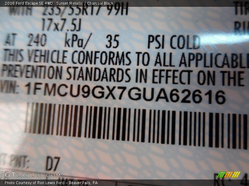 Sunset Metallic / Charcoal Black 2016 Ford Escape SE 4WD