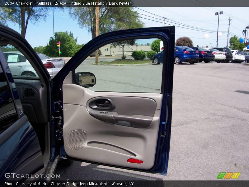 Indigo Blue Metallic / Dark Pewter 2004 Chevrolet TrailBlazer LS 4x4