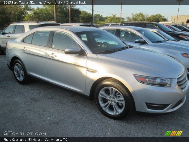 Ingot Silver Metallic / Charcoal Black 2015 Ford Taurus SEL