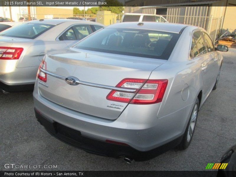 Ingot Silver Metallic / Charcoal Black 2015 Ford Taurus SEL