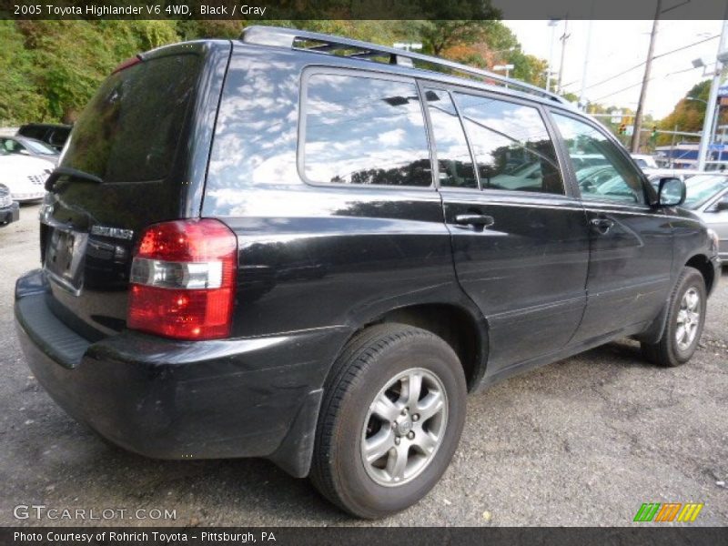 Black / Gray 2005 Toyota Highlander V6 4WD
