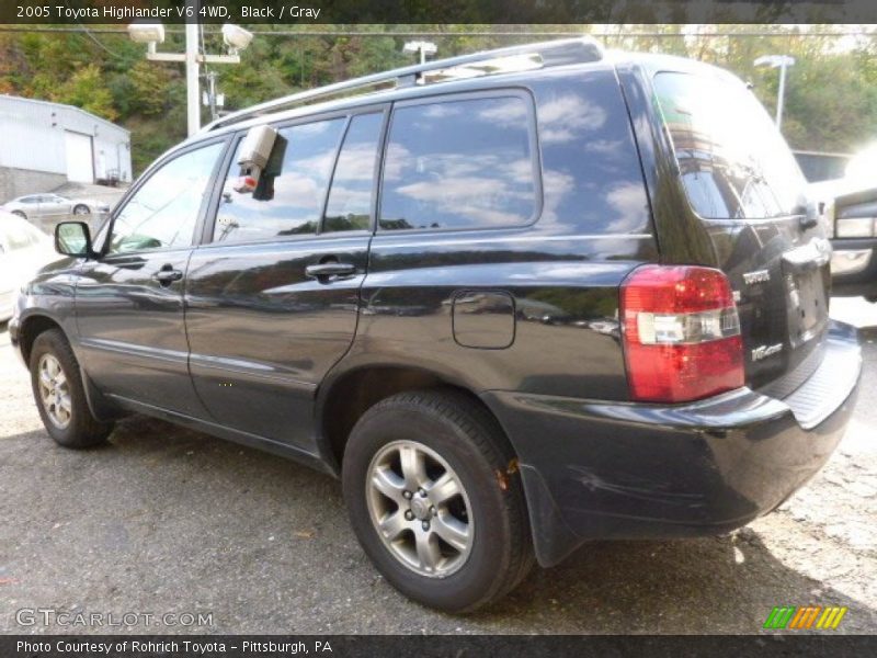 Black / Gray 2005 Toyota Highlander V6 4WD