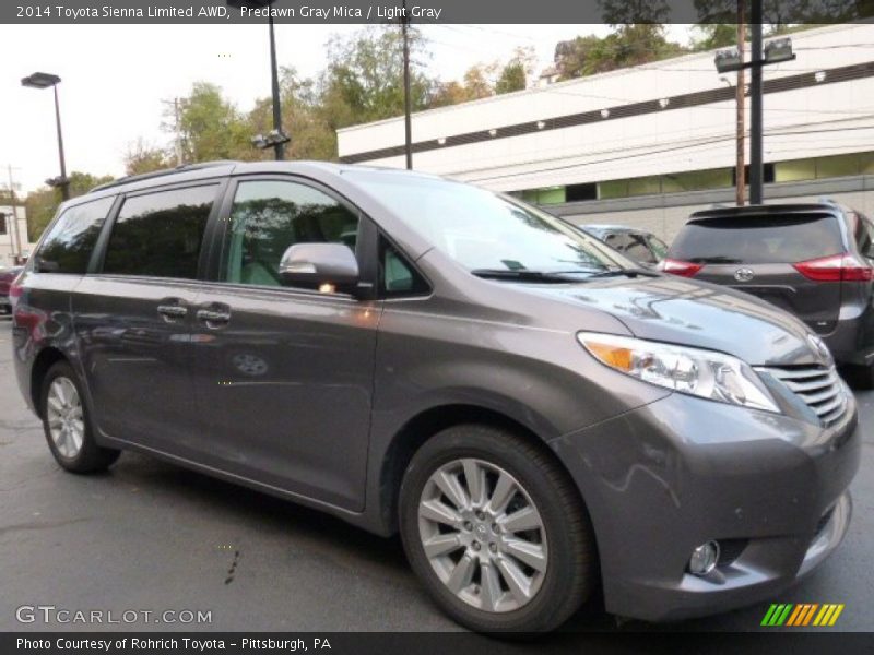 Front 3/4 View of 2014 Sienna Limited AWD
