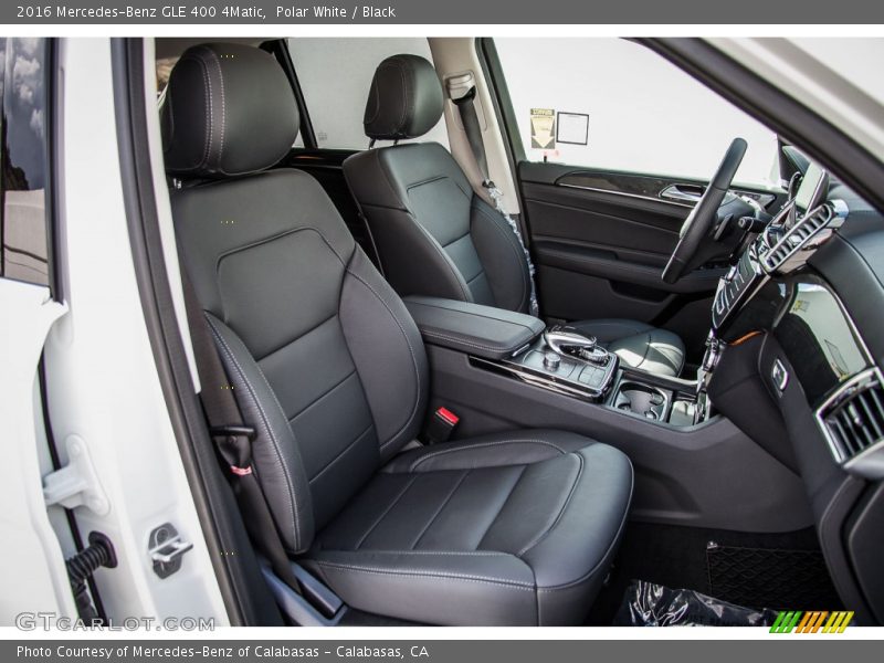 Front Seat of 2016 GLE 400 4Matic