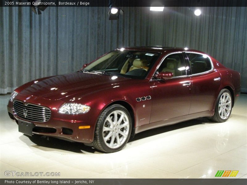 Bordeaux / Beige 2005 Maserati Quattroporte