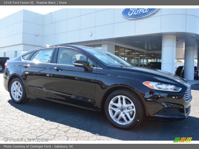 Shadow Black / Dune 2016 Ford Fusion SE