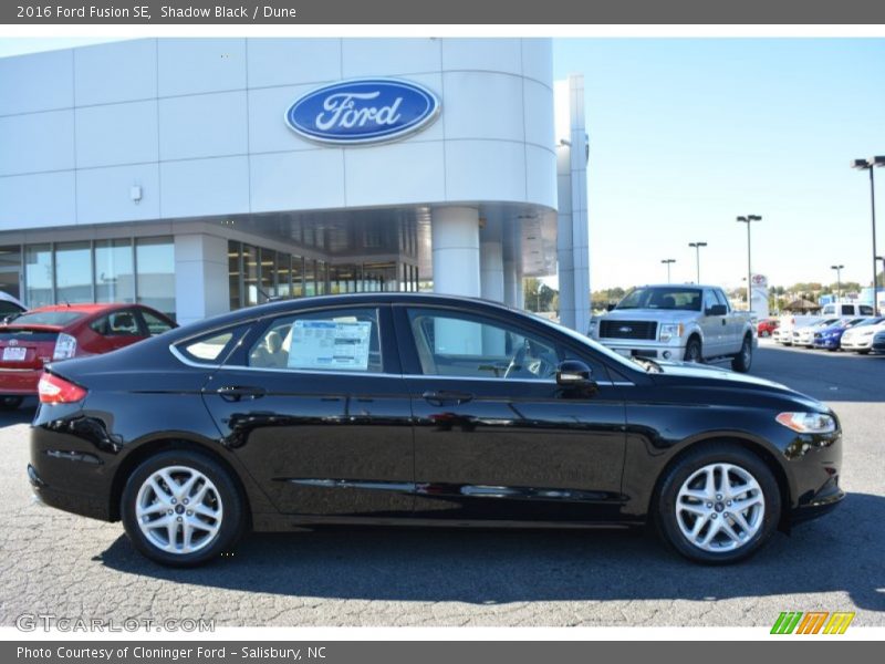 Shadow Black / Dune 2016 Ford Fusion SE