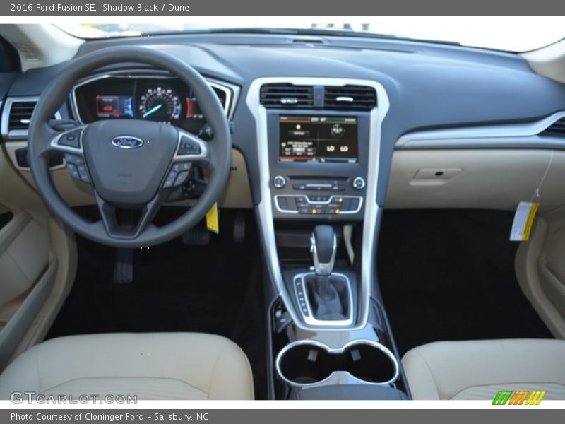 Shadow Black / Dune 2016 Ford Fusion SE