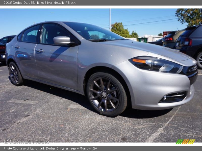 Front 3/4 View of 2016 Dart SE