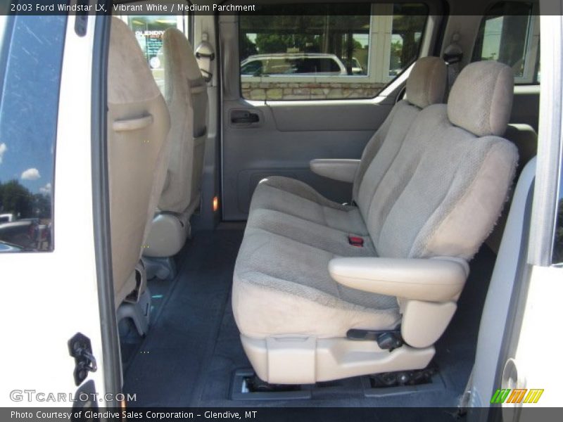 Vibrant White / Medium Parchment 2003 Ford Windstar LX