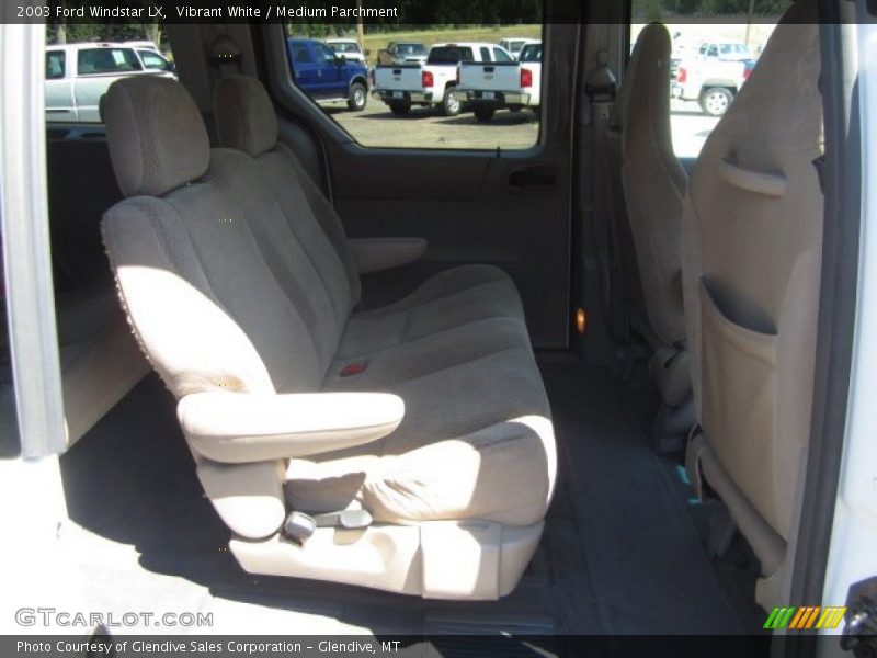 Vibrant White / Medium Parchment 2003 Ford Windstar LX