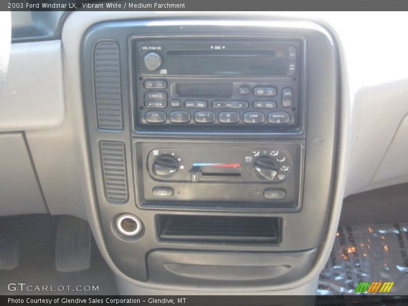Vibrant White / Medium Parchment 2003 Ford Windstar LX