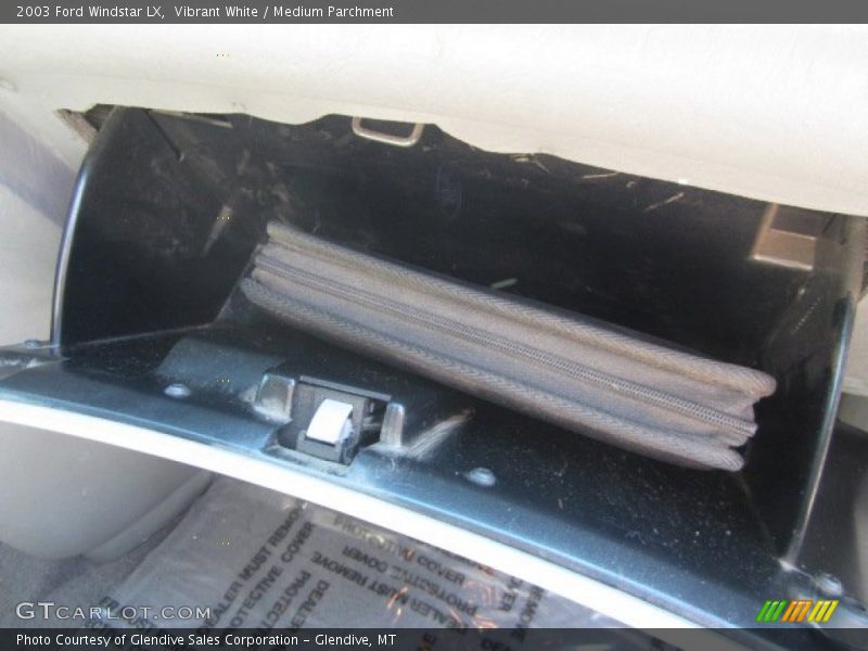 Vibrant White / Medium Parchment 2003 Ford Windstar LX