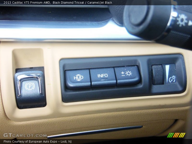 Black Diamond Tricoat / Caramel/Jet Black 2013 Cadillac XTS Premium AWD
