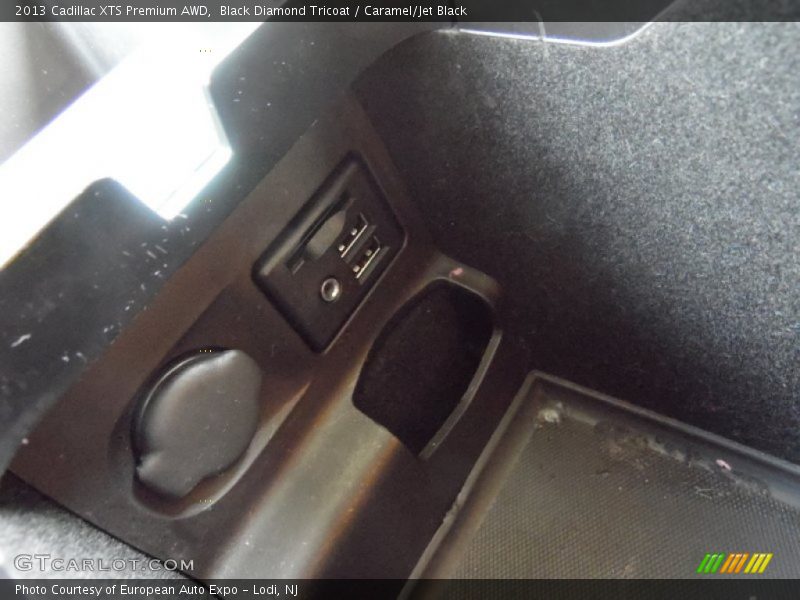 Black Diamond Tricoat / Caramel/Jet Black 2013 Cadillac XTS Premium AWD